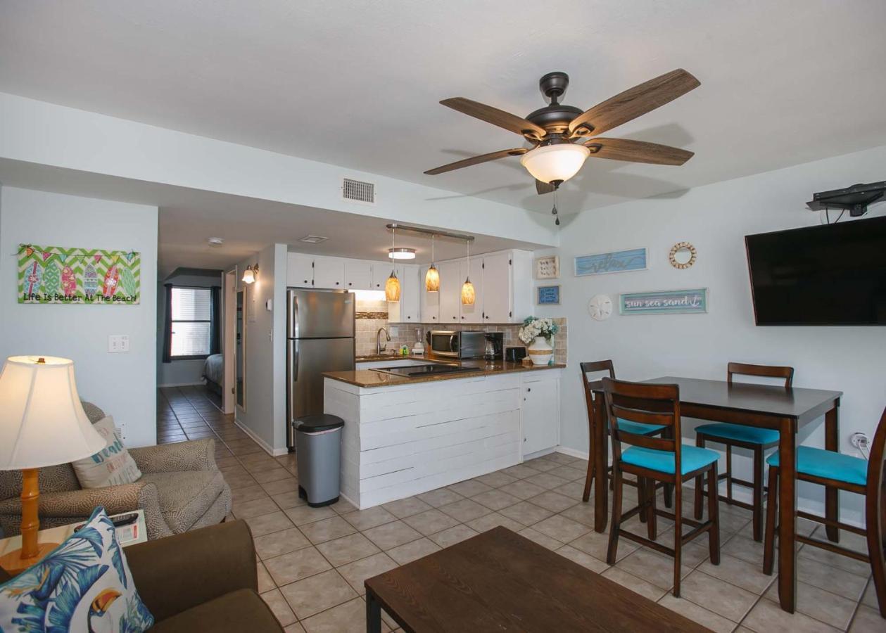 Island Winds West 477 By Albvr - Beachfront, Updated & Beautiful! Just Steps To The Beach & Hangout! Gulf Shores Exterior photo
