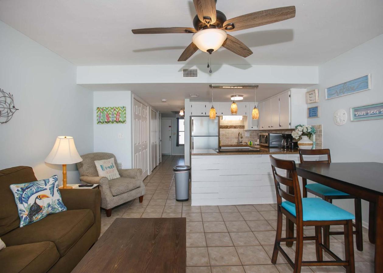 Island Winds West 477 By Albvr - Beachfront, Updated & Beautiful! Just Steps To The Beach & Hangout! Gulf Shores Exterior photo