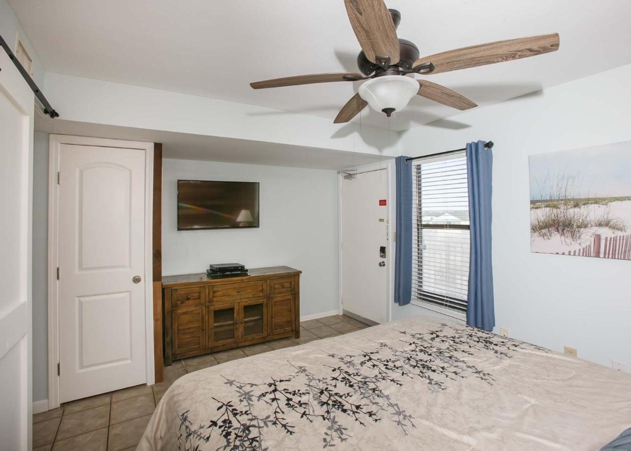 Island Winds West 477 By Albvr - Beachfront, Updated & Beautiful! Just Steps To The Beach & Hangout! Gulf Shores Exterior photo